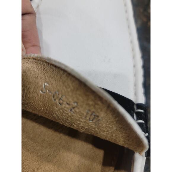 Montique Loafer Shoes Men's Size 10 White Black Suede Leather Moc Toe Slip On - Picture 9 of 9